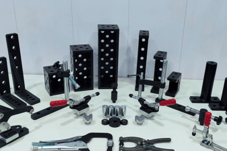 Cyclotron: WELDING CLAMPS